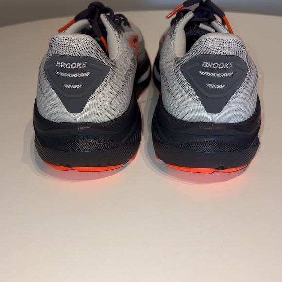 NEW BROOKS Ghost 17 Running Shoe Men’s Size 10 - Picture 2 of 8